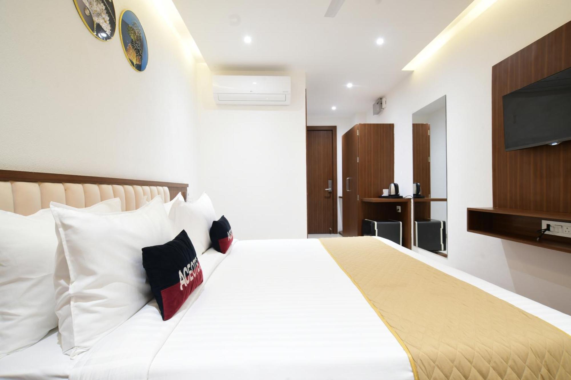 Aceotel Premier, Vijay Nagar Hotel 4*
