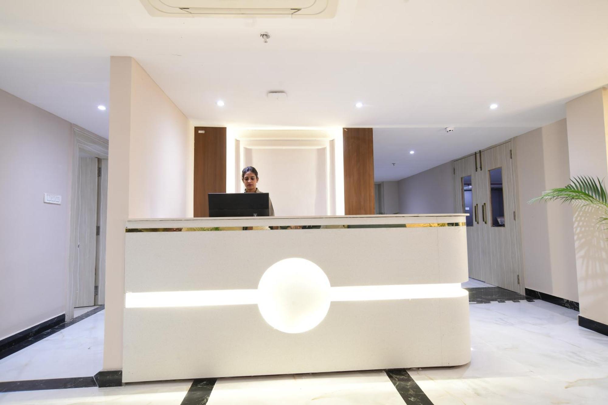 Aceotel Premier, Vijay Nagar