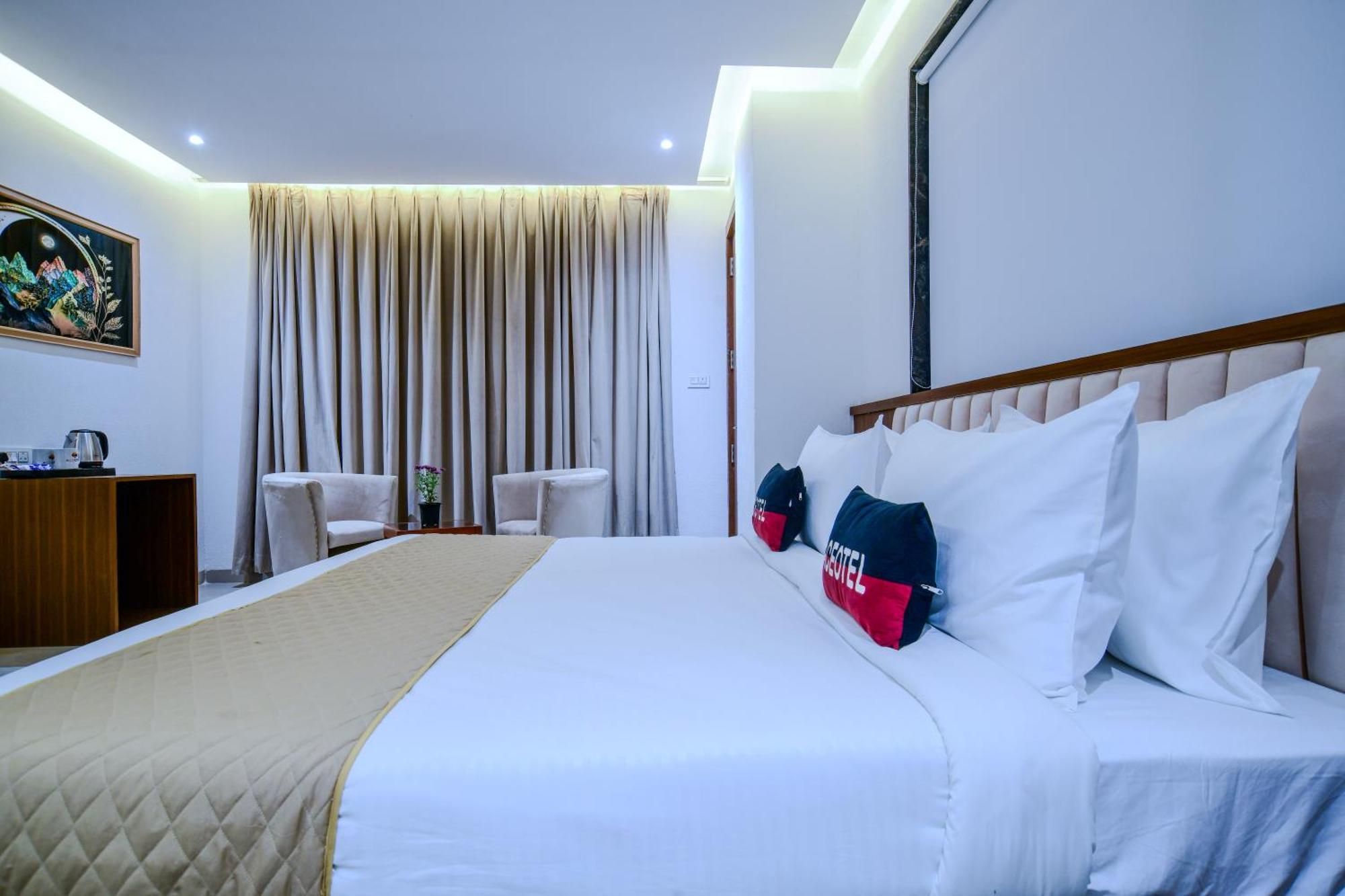 Aceotel Premier, Vijay Nagar 4* Indore